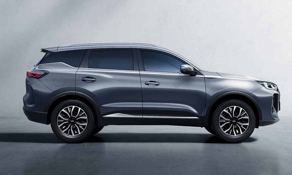 Triple Waistline Side Profile