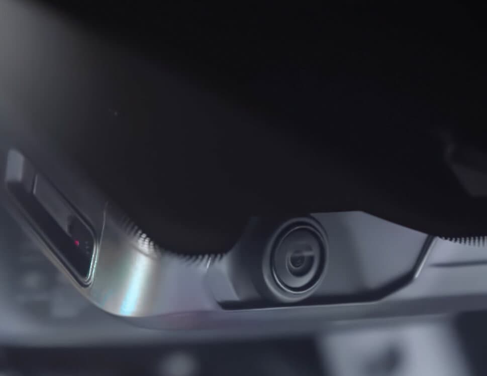 Intelligent Embedded Driving View Recorder