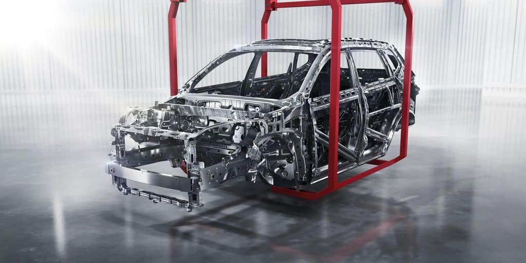 Chery Tiggo framework on the production line