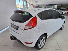 2017 Ford Fiesta 5-door 1.0T Trend