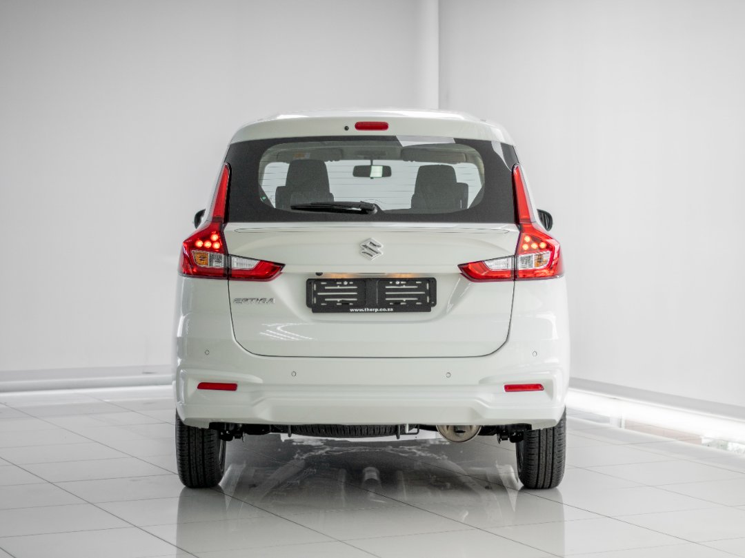 2023-White-Suzuki-Ertiga-15-GL-auto-7819291-17-1080x810-1.jpg