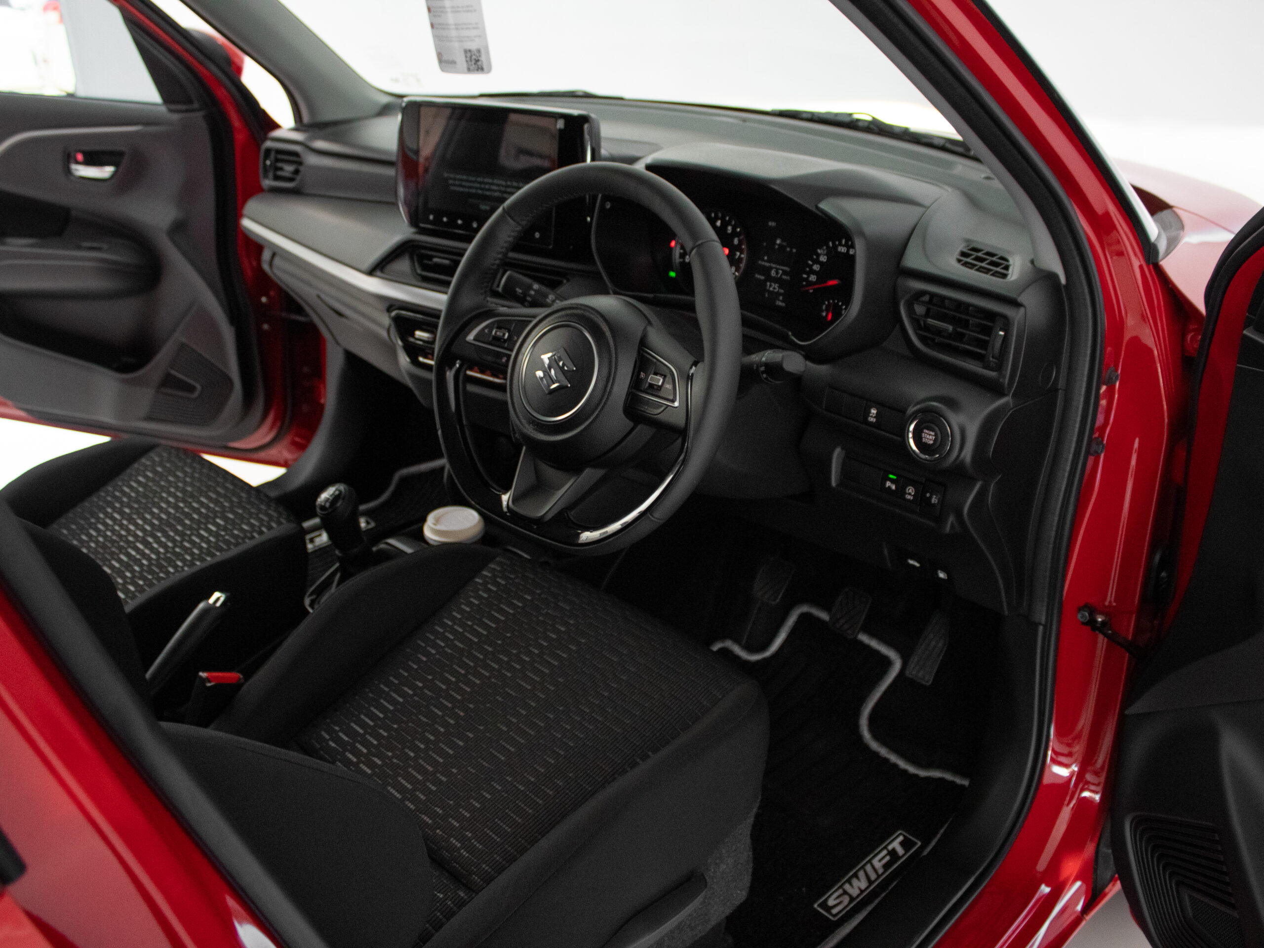 2025-Red-Suzuki-Swift-12-GLX-MT-8500178-3-5333x4000-1.jpg